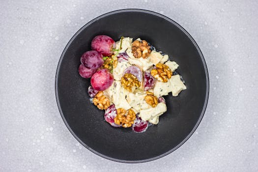 healthy salad with walnuts and flaxseeds